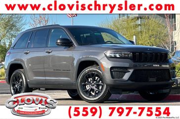 2025 Jeep Grand Cherokee Altitude 4x4