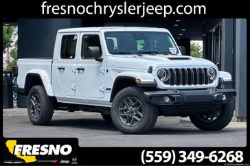 New 2026 Jeep Gladiator Sport S 4x4