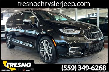 New 2026 Chrysler Pacifica Pinnacle