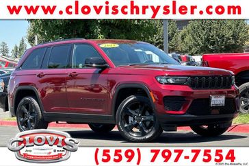 Used 2025 Jeep Grand Cherokee Altitude X