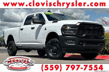 2025 RAM 2500 Tradesman Crew Cab 4x4 6'4' Box