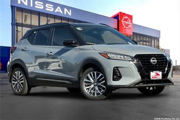 Used 2023 Nissan Kicks SR