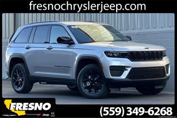 New 2025 Jeep Grand Cherokee Altitude 4x4