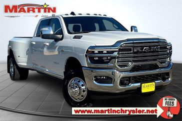 New 2025 RAM 3500 Laramie Crew Cab 4x4 8' Box