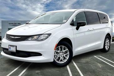 New 2026 Chrysler Voyager Lx