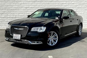 2021 Chrysler 300 Touring