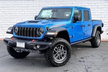 New 2026 Jeep Gladiator Mojave 4x4