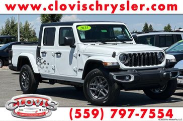New 2025 Jeep Gladiator Sport S 4x4