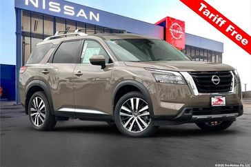 New 2025 Nissan Pathfinder Platinum