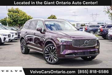 2025 Volvo XC90 Plug-In Hybrid T8 Plus
