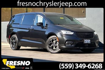 Used 2023 Chrysler Pacifica Hybrid Touring L