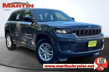 New 2025 Jeep Grand Cherokee Laredo X 4x2