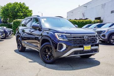 2025 Volkswagen Atlas 2.0T Peak Edition SE