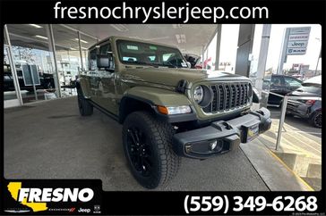 2025 Jeep Gladiator Nighthawk 4x4