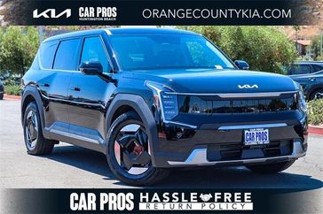 New 2026 Kia EV9 Light Long Range