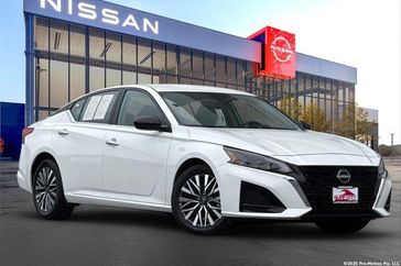 Used 2025 Nissan Altima 2.5 SV