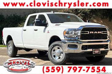 2024 RAM 2500 Tradesman Crew Cab 4x4 8' Box