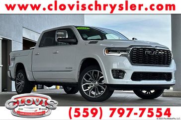 2025 RAM 1500 Tungsten Crew Cab 4x4 5'7' Box