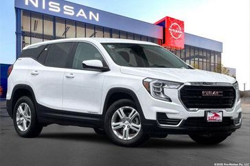 Used 2024 GMC Terrain SLE