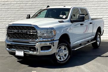 2024 RAM 2500 Tradesman Crew Cab 4x4 6'4' Box