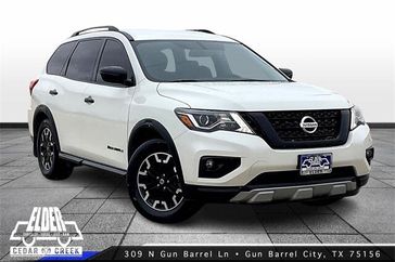 2020 Nissan Pathfinder SV