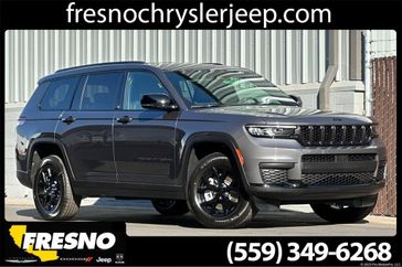 2025 Jeep Grand Cherokee L Altitude 4x2