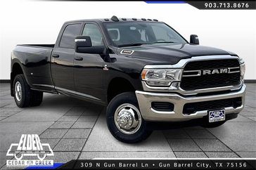 2024 RAM 3500 Tradesman Crew Cab 4x4 8' Box