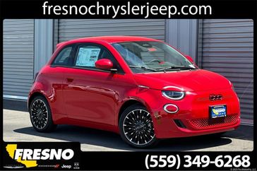 2024 Fiat 500e Inspi(red)