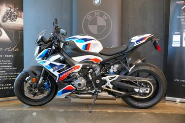 2024 BMW M 1000 R