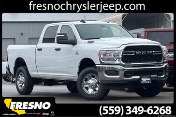 2024 RAM 2500 Tradesman Crew Cab 4x4 6'4' Box