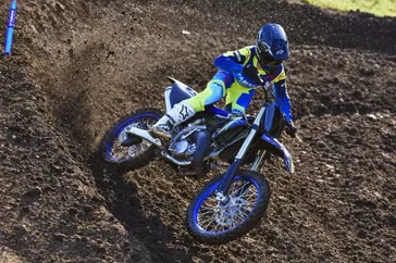 2025 YZ125
