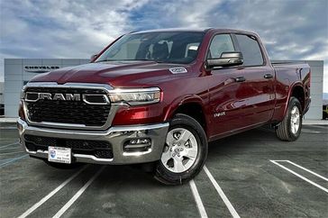 2025 RAM 1500 Big Horn Crew Cab 4x4 6'4' Box