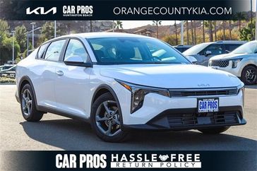 New 2025 Kia K4 LXS