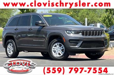 2024 Jeep Grand Cherokee Laredo 4x2