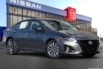 Used 2024 Nissan Altima 2.5 SV