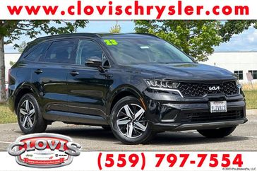 Used 2023 Kia Sorento S