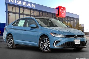 Used 2025 Volkswagen Jetta 1.5T SE