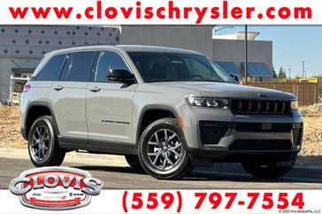 New 2027 Jeep Grand Cherokee Laredo Altitude