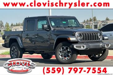 New 2026 Jeep Gladiator Sahara 4x4