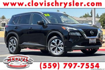 Used 2022 Nissan Rogue SV