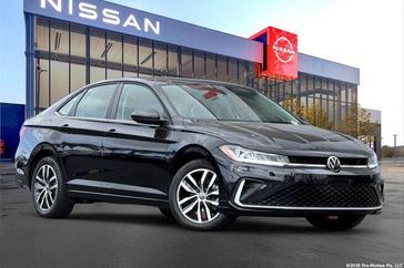 Used 2025 Volkswagen Jetta 1.5T SE