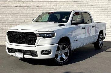 2025 RAM 1500 Tradesman Crew Cab 4x2 5'7' Box