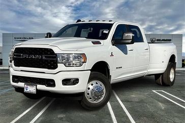 2024 RAM 3500 Big Horn Crew Cab 4x4 8' Box