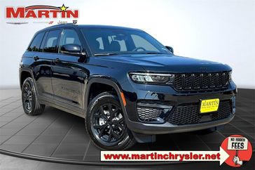 New 2025 Jeep Grand Cherokee Altitude 4x4