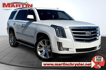 Used 2017 Cadillac Escalade Luxury