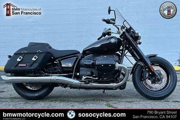 2023 BMW R 18 Classic in a BLACK STORM METALLIC exterior color. SoSo Cycles 877-344-5251 sosocycles.com 