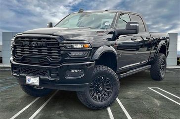 New 2025 RAM 2500 Big Horn Crew Cab 4x4 6'4' Box
