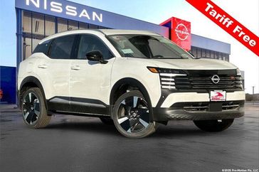 New 2026 Nissan Kicks SR