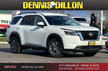 Used 2024 Nissan Pathfinder SV