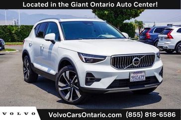 Used 2025 Volvo XC40 